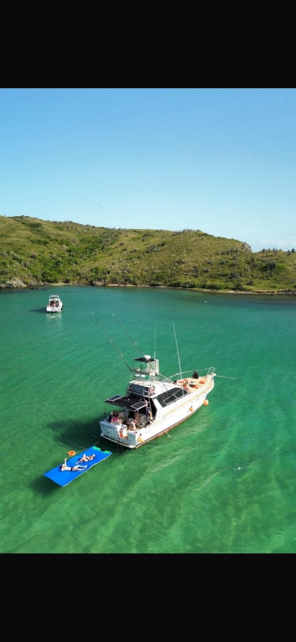 MARES HUNTER 45 PÉS ATE 24 PESSOAS